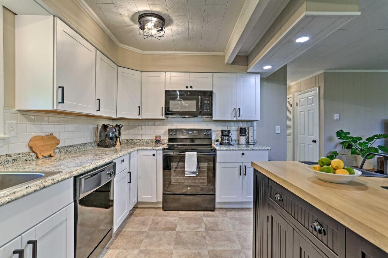 Modern East Stroudsburg Home With Deck And Gas Grill! 外观 照片